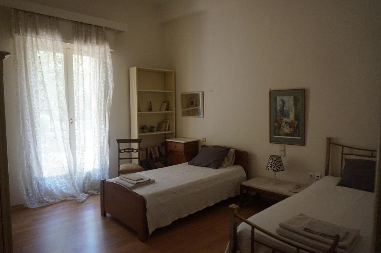 Independent Entrance Apt - 130M2 - Garden - Private Parking Apartment เอเธนส์ ภายนอก รูปภาพ